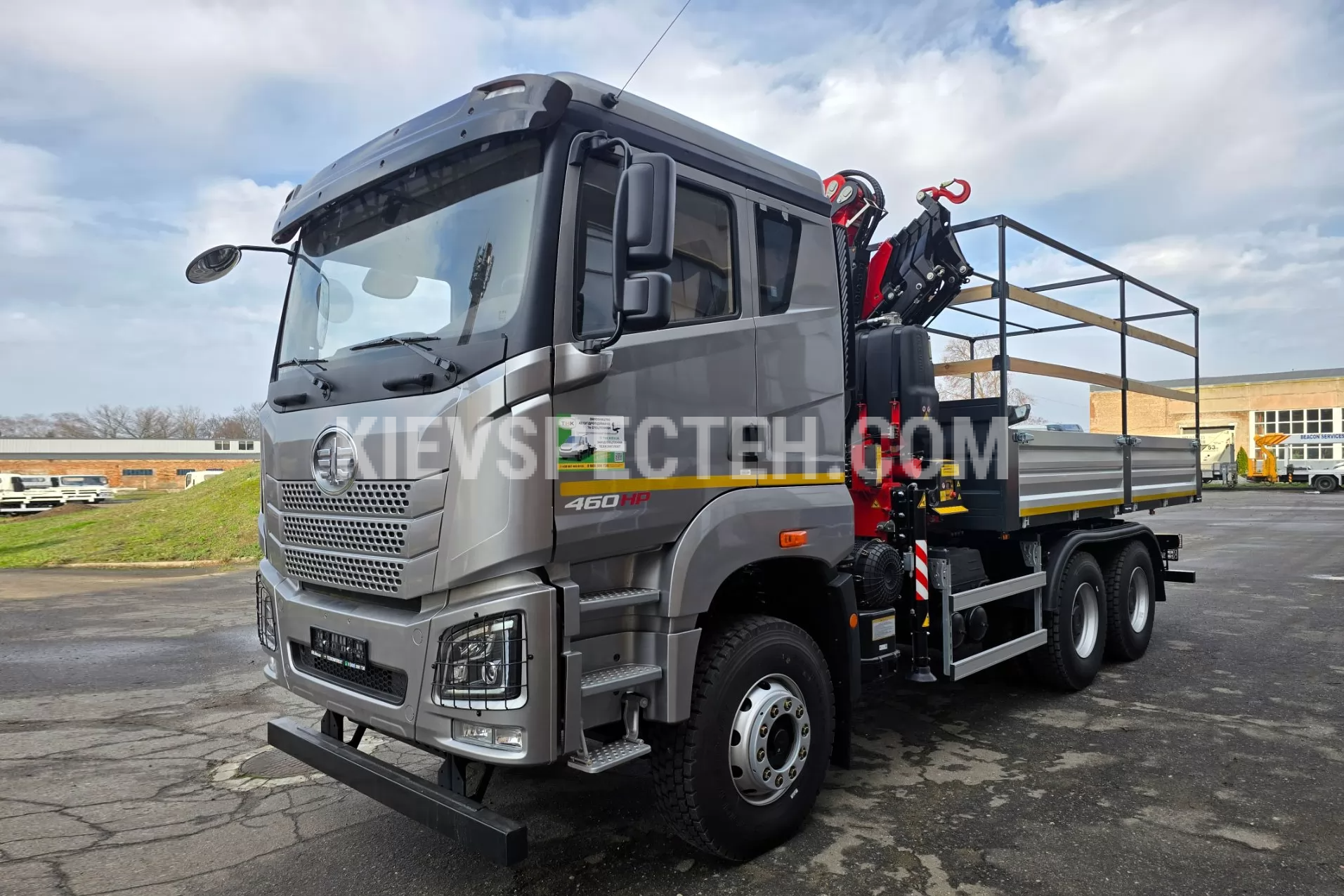 Бортовой грузовик FAW CA3250 с КМУ FASSI F165A.2